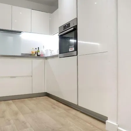 Homestay Lamington Heights London