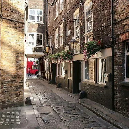 Hostel St Christopher's The - Bridge London