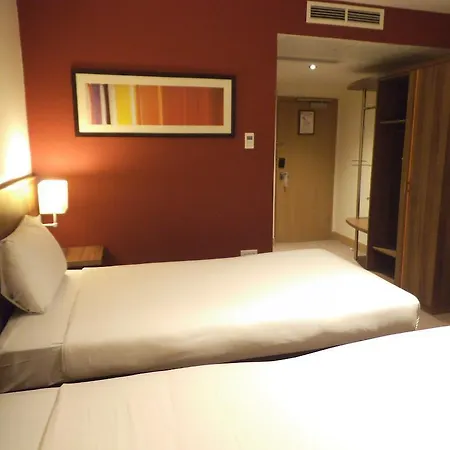 Ramada - Heathrow East