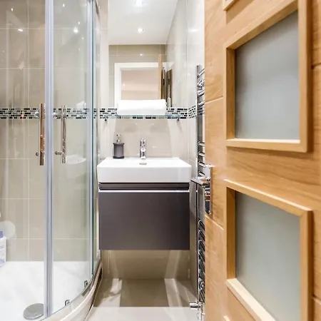 Donatello Apart-rooms Tower Bridge Road Guest house