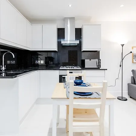 Guest house Donatello Apart-rooms Tower Bridge Road
