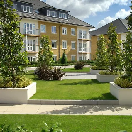 Apartment Heathrow Airport,2 Bed Serviced ,free Parking+gym West Drayton (Middlesex)