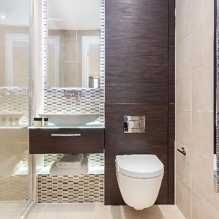 Luxurious Liberty Serviced Hotel