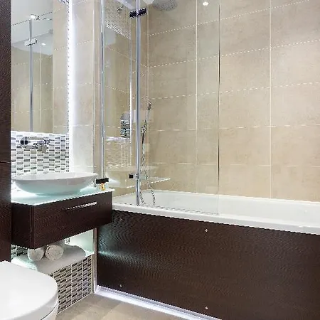 Luxurious Liberty Serviced Hotel Londres