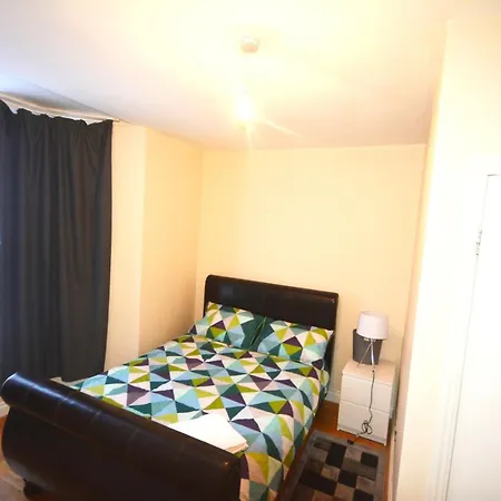 Lejlighed Zone 2 Three Bedroom *