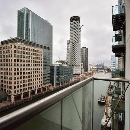 Canary Wharf - Corporate River View Apartments