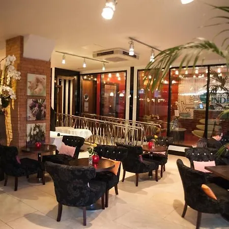 מלון Indigo Tower Hill By Ihg