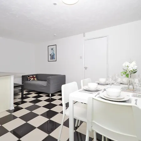 Harlinger Annexe 3* Londyn