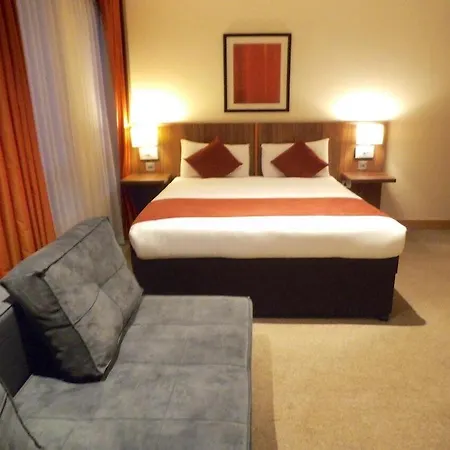 Ramada - Heathrow East