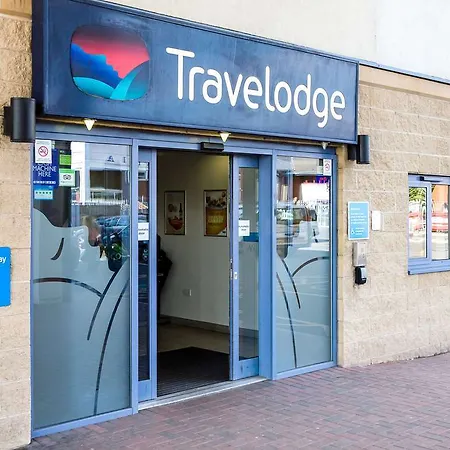 Отель Travelodge Sunbury M3