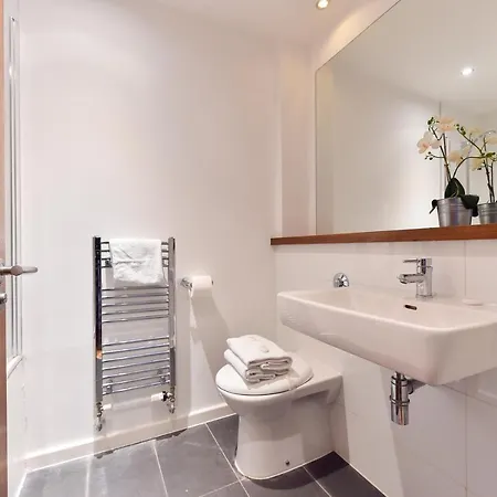Shoreditch Apartment *