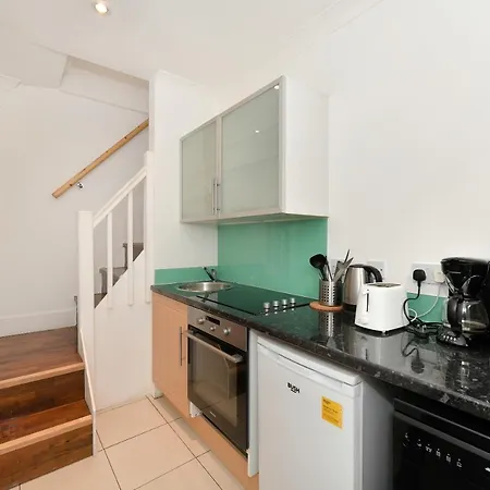Kensington Comfort Apartment London