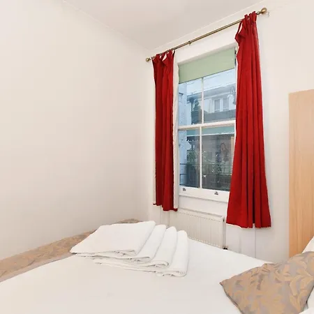 Kensington Comfort Apartment