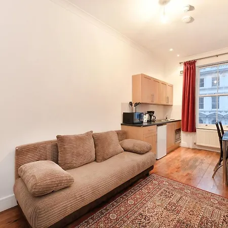 Kensington Comfort Apartment