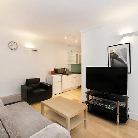 Kensington Comfort Apartment