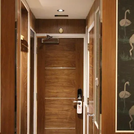 Hotel Cheshire