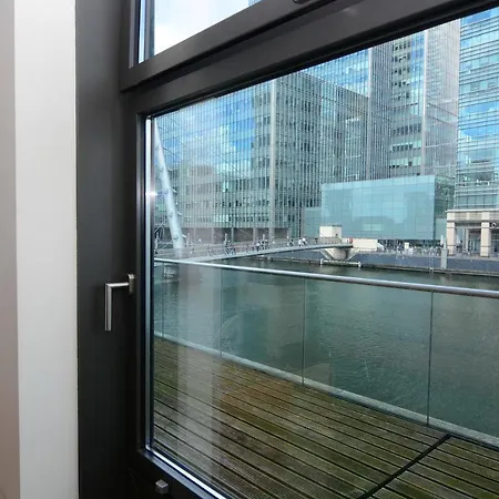 Canary Wharf - Corporate River View Apartments *