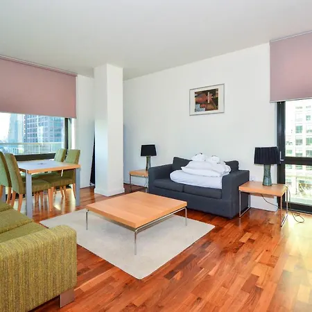 Canary Wharf - Corporate River View Apartments Apartment London