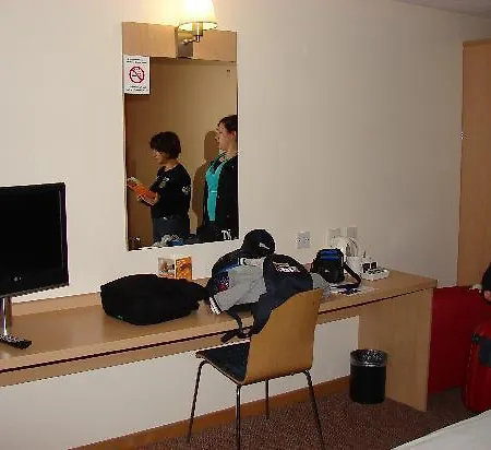 Szálloda Travelodge Airport 3*