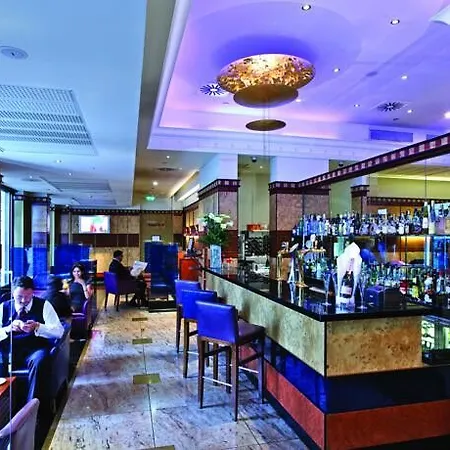 伦敦市里奥纳多皇家酒店 4*