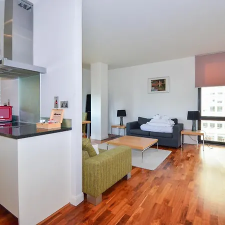 Canary Wharf - Corporate River View Apartments London