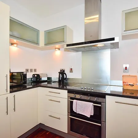 Canary Wharf - Corporate River View Apartments Apartment