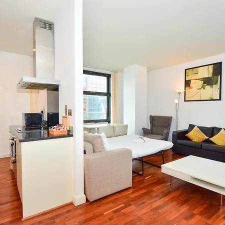 Canary Wharf - Corporate River View Apartments London