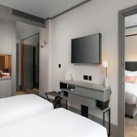 Hotel Hart Shoreditch London, Curio Collection By Hilton London