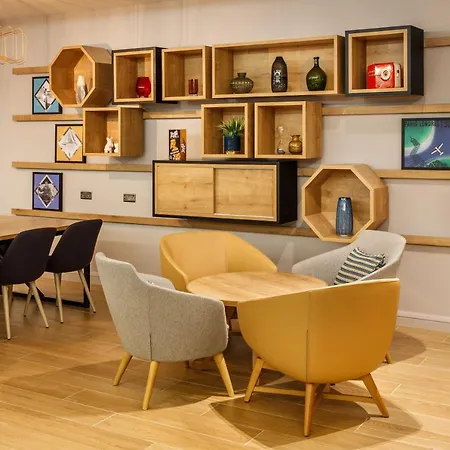 Holiday London - Heathrow M4,jct.4, An Ihg West Drayton (Middlesex)