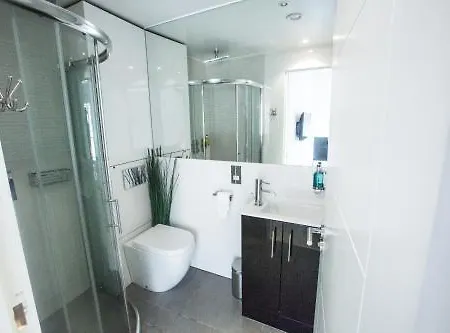 Room Home Stay Aparthotel