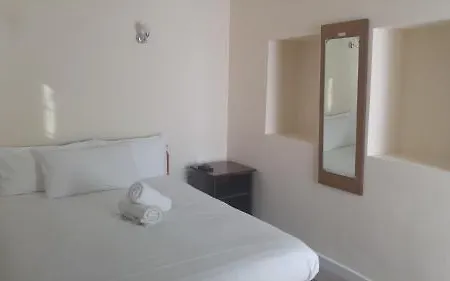 City View Hotel Stratford 2*