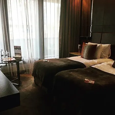 Crowne Plaza Battersea London