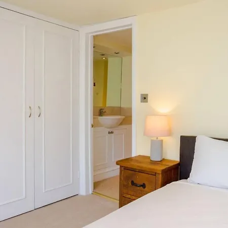 Large Luxury Townhouse In The Centre Of