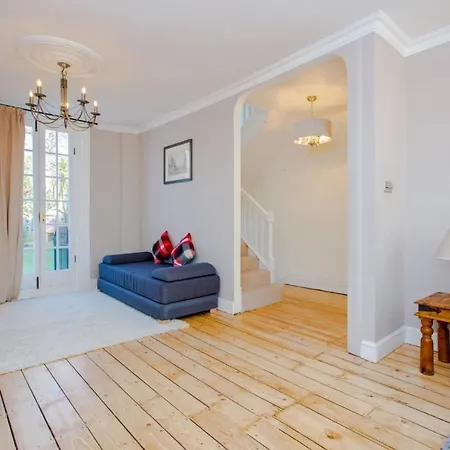 Large Luxury Townhouse In The Centre Of Appartement