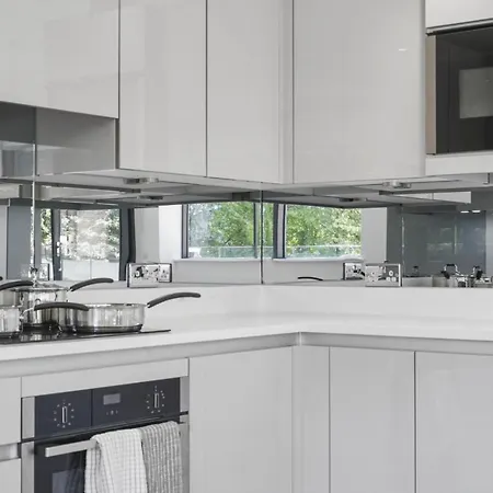 Executive In Bermondsey Free Wifi & Aircon By Aparts Apartment