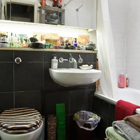 Apartment Boutique Bijoux Garden Flat In Vibrant Oval
