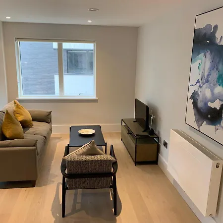 Heathrow North By Charles Hope Apartment