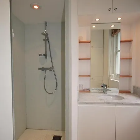 Canguroproperties - Gertrude Street Apartment London