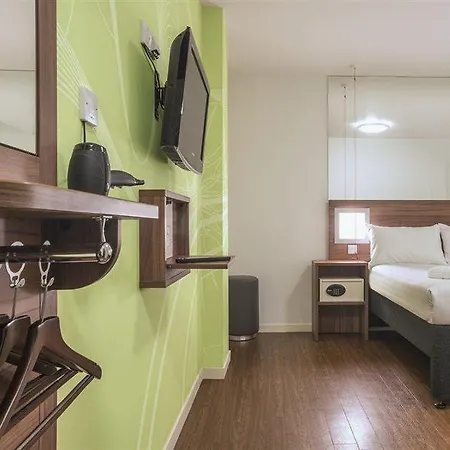 Hotel Point A Paddington 3*