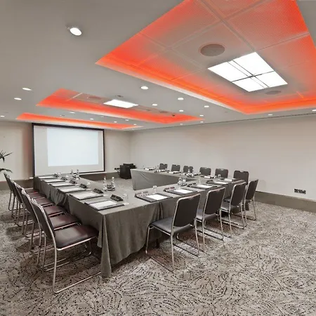 Gem Langham Court Szálloda 4*