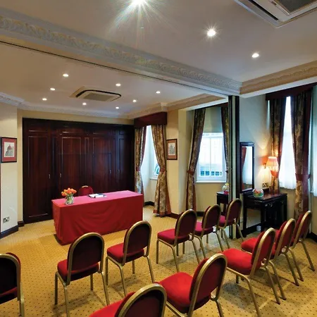 Gem Strathmore Hotel 4*