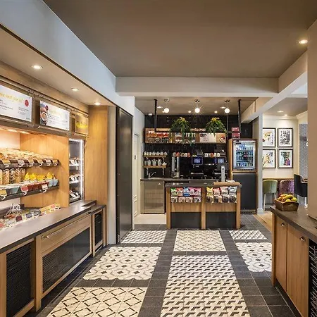 Hotel Point A Kensington Olympia 3*