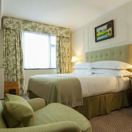 Hotel The Capital Hotel, & Townhouse 5*