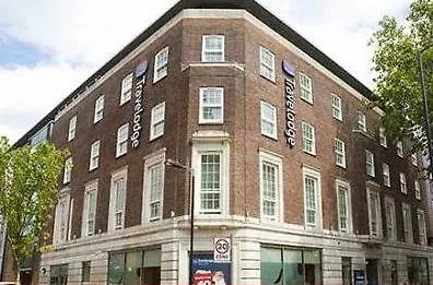 Travelodge Waterloo Hotel 3*