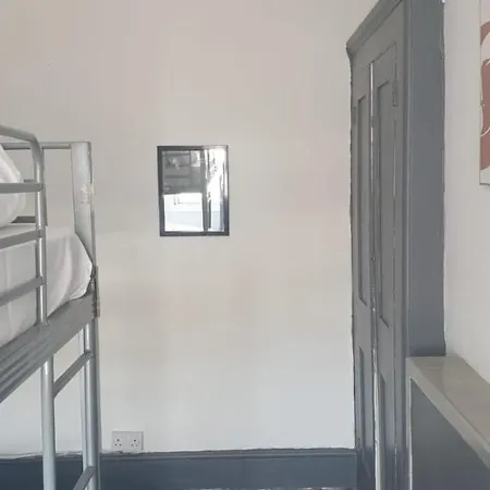 The Old Gunpit Hostel *