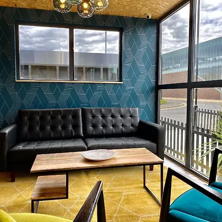 Hotel Snoozebox Olympic Park London