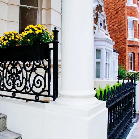 Lord Kensington Hotel London
