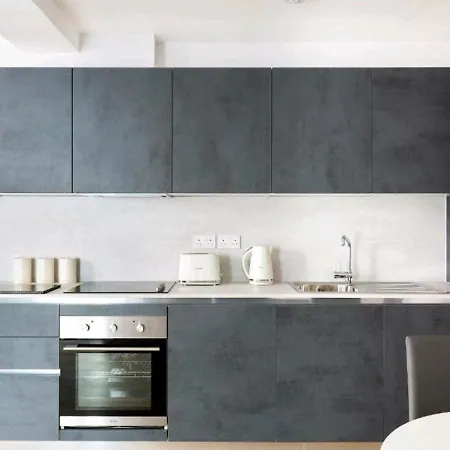 Apartment Luxury North London
