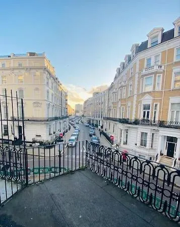Apartment St. George'S Apartments London