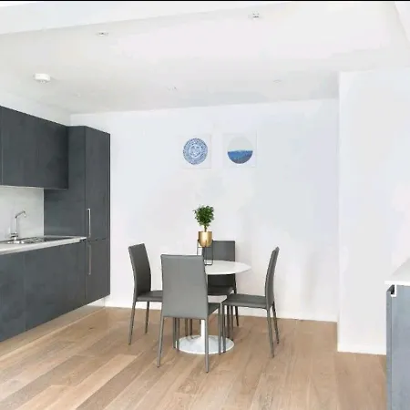 Apartment Luxury North London